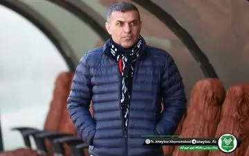 اخراج بازیکنانی که خودش انتخاب کرده بود! 