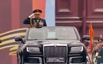 نمایش قدرت ارتش روسیه با رژه نیروهای مسلح در حضور پوتین