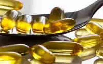 خواص روغن ویتامین E/ معجزه کپسول ویتامین برای پوست دور چشم!