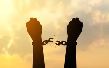 پیچیده‌ترین پرونده قتل به صلح ختم شد؛ بخشش قاتل پس از ۶ سال حبس!
