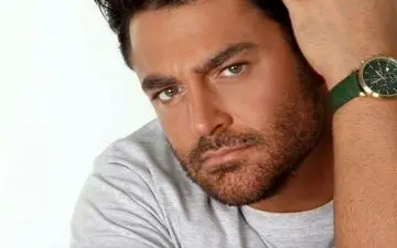 تیپ پرسپولیسی آقای سوپراستار در کنار کارلوس کی‌روش+عکس