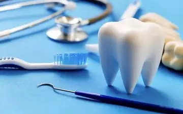 دندان‌هایتان را در خانه سفید کنید