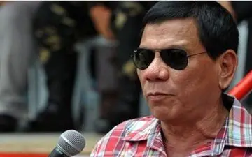 می‌خواهم به برخی از اعضای اتحادیه اروپا سیلی بزنم