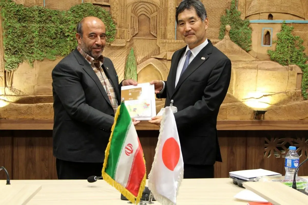 افزایش همکاری ها و انتقال تجارب محور دیدار شهردار سمنان با سفیر ژاپن 





