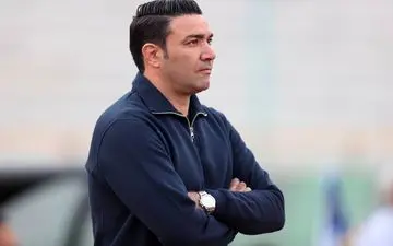 سرمربی استقلال قبل از خداحافظی به بازیکنانش چه گفت؟