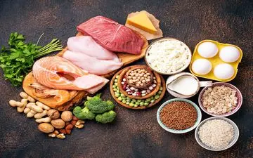 علائم کمبود پروتئین؛ ۹ نشانه‌ای که باید جدی بگیرید