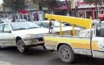 امداد خودروهای غیرمجاز چگونه از مردم کلاهبرداری می کنند+ فیلم