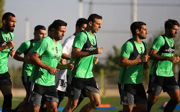 تمرین امروز تیم ملی فوتبال برگزار شد/مهاجمان کیروش رسیدند