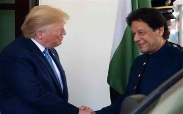  گفتگوی تلفنی عمران خان و ترامپ درباره بحران کشمیر 