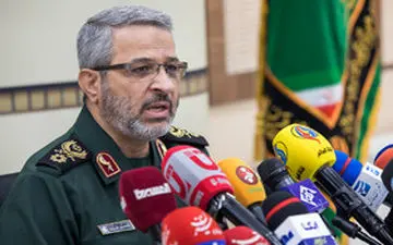 امام (ره) ملت‌ها را بیدار کرد