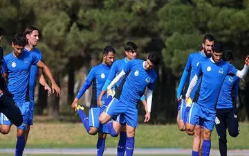 پایان عملیات سریِ استقلال؛ دو ستارۀ خارجی در راه تهران + عکس