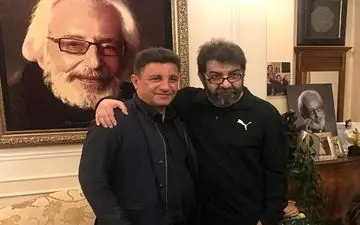 چهره مشهور ورزشی در منزل مرحوم مشایخی