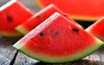 خواص دانه هندوانه: گنجینه‌ای پر از فواید سلامتی