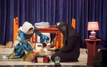 «تنهایی دنیا» از کانون استان کرمانشاه به مرحله نهایی هجدهمین جشنواره هنرهای نمایشی راه یافت