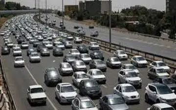  آخرین وضعیت ترافیکی جاده‌های کشور / ترافیک نیمه سنگین در آزادراه قزوین-کرج