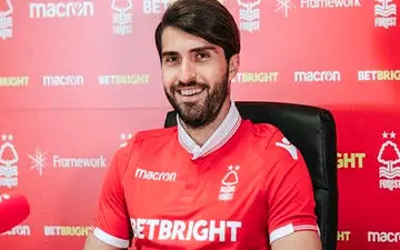 عجیب اما واقعی؛ انصاری فرد مهاجم اول ناتینگهام فارست شد!