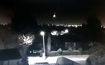 سقوط یک شهاب سنگ در استرالیا با نوری خیره کننده