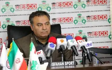 سخنگوی باشگاه ذوب‌آهن: بلیت سرمربی تیم آماده است/ منتظر ابلاغ رسمی از سوی سازمان لیگ هستم تا تمرینات خود را شروع کنیم