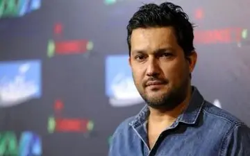 استایل گنگ حامد بهداد با سیگار روی لب | تصویر لو رفته حامد بهداد در حال سیگار کشیدن