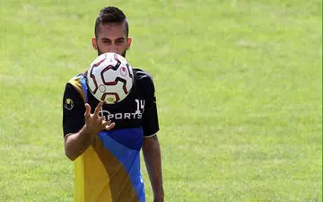 چراغ سبز پسر خَلَف پرسپولیسی‌ها برای کمک به یک استقلالی