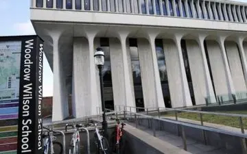 حذف نام رئیس‌جمهور نژادپرست از سردر دانشکده آمریکایی