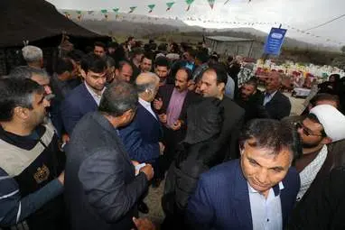 افتتاح واحدهای مسکونی گهواره  توسط  رئیس کمیته امداد کشور و  استاندار کرمانشاه 