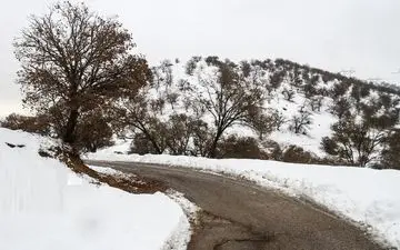 نخستین برف پاییزه ارتفاعات خوزستان را سفیدپوش کرد