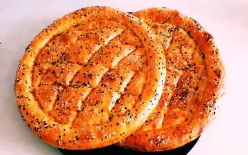 آموزش گام به گام تهیه نان فطیر خانگی (شیرمال) + ویدئو