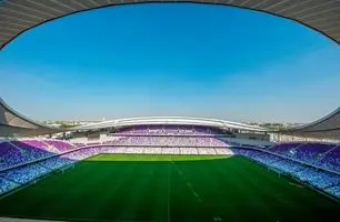 اقدام عجیب زن عرب در ورزشگاه العین؛ ویدئو جنجالی شد