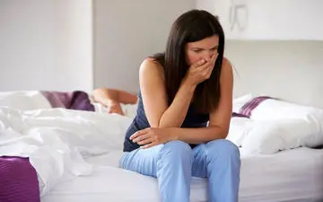 چرا برخی از خانم‌های باردار حالت تهوع بیشتری نسبت به سایر خانم‌ها دارند؟