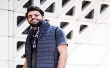 تیپ متفاوت علی ضیا + عکس