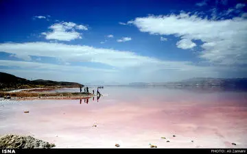 تالاب های فارس با بحران روبه رو هستند