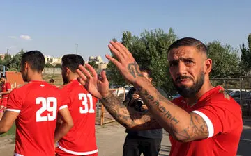 وداع اشکان با مستطیل سبز