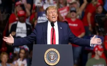 ترامپ: اگر مشکلی باشد، خودم می‌گویم/من حالم خوب است!