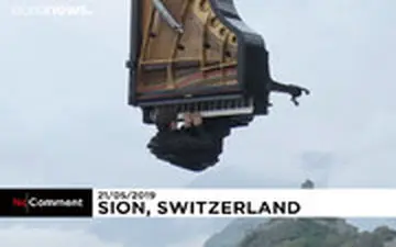 پیانو نوازی معلق بین آسمان و زمین در سوئیس