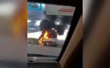 آتش‌سوزی تریلی حامل تانکر در اتوبان زنجان-تبریز