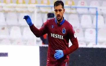 حسینی در ترابزون ماندنی است؟