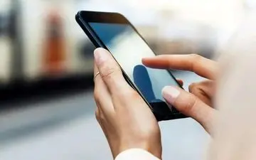 روان‌شناسی خشم مجازی؛ چرا در شبکه‌های اجتماعی بی‌رحم‌تر از واقعیت هستیم؟