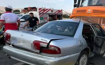 تصادف مرگبار در آزادراه زنجان-قزوین؛ دو کشته بر اثر برخورد کامیون و سواری
