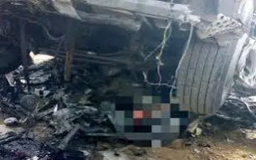 له شدن 3 مرد مینابی زیر تریلی / حمام خون در ساعت 5 بامداد