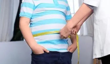 
چگونه با کودک خود در مورد کاهش وزن صحبت کنیم؟