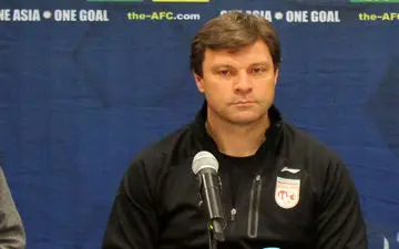 سرمربی تیم فوتبال تراکتور معارفه شد/ ۴ دستیار خارجی در کادر فنی