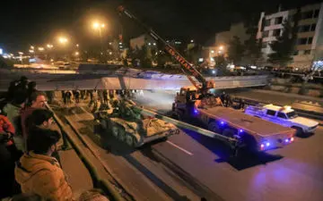 حادثه در اصفهان؛پل هوایی سقوط کرد!