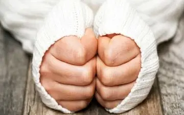 علت سرد شدن دست ها چیست؟