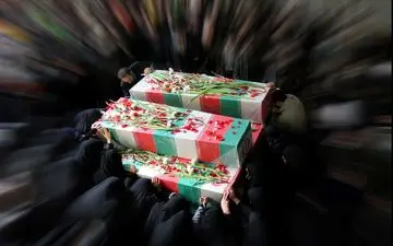 بدرقه پیکرهای ۱۳۵ شهید دفاع مقدس