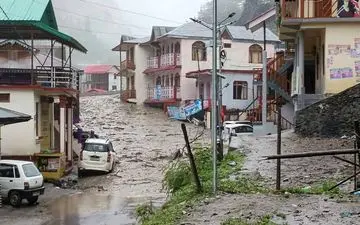 سیلاب و رانش گل در شمال هند جان ۴ نفر را گرفت؛ ۱۰۰ نفر مفقود شدند