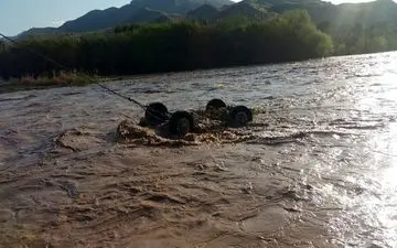 مرگ دلخراش مرد جوان با پرایدش در رودخانه فومن !
