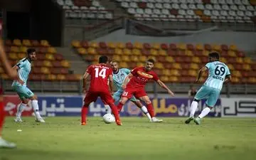 دیدار تیم‌های فولاد و پیکان بدون حضور تماشاگر برگزار می شود