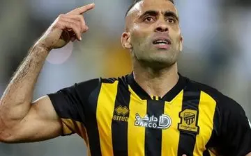 مردی که به فوتبالیست معروف شلاق زد بازداشت شد