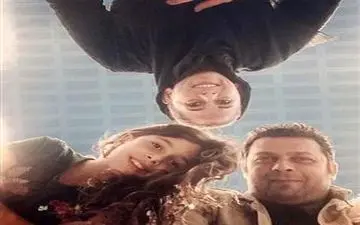 سلفی دختر پژمان بازغی با پوشش و ظاهری عجیب! (عکس)
